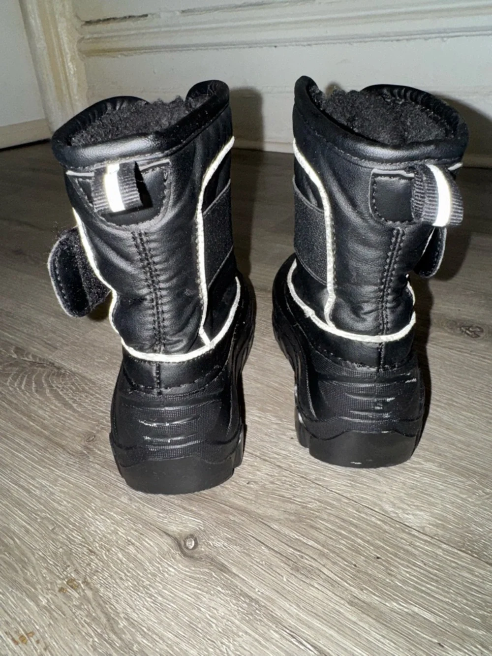 Black Winter Snow Boots Kids US 9/10 Insulated Faux Fur Hook Loop
